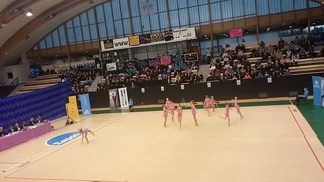 Финляндия. Ноябрь 2014. Клуб OVO. 10 человек, 8-10 лет, упражнение со скакалкой смотреть онлайн