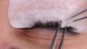 КАК ДЕЛАТЬ КОРРЕКЦИЮ РЕСНИЦ?