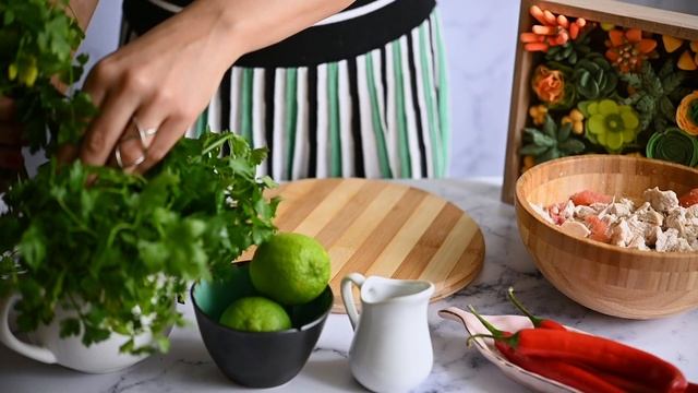 ТАЙСКИЙ САЛАТ С ГРЕЙПФРУТОМ И ЧИЛИ смотреть онлайн