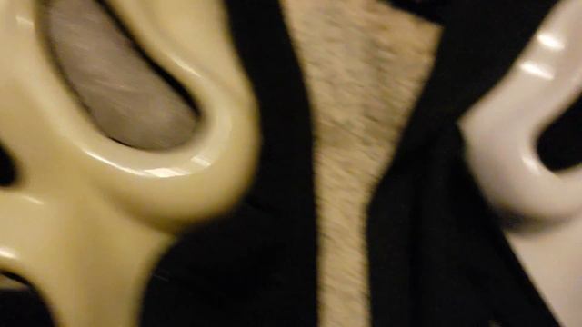 Scream 4 Collector's Edition Mask VS Standard Mask смотреть онлайн