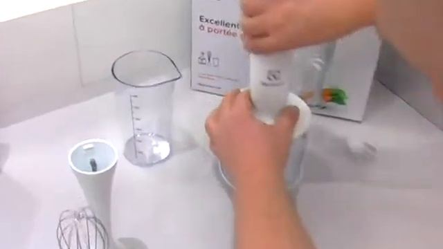 Electrolux ESTM3300 kézi mixer Márkabolt смотреть онлайн