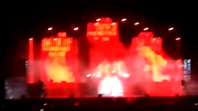 Concert Rammstein Nîmes смотреть онлайн