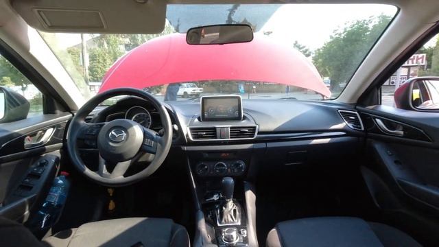 Осмотр автомобиля Mazda 3  2015 год