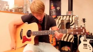 Виртуозная игра на гитаре, от красавчика Тобиаса