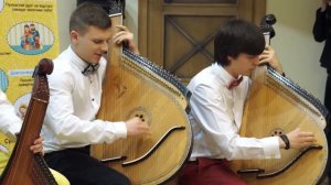 Шпилясті кобзарі – Бий, барабан