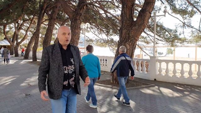 Владимир Маяковский стихотворение "Послушайте", читает АМК ГЕЛЕНДЖИК смотреть онлайн