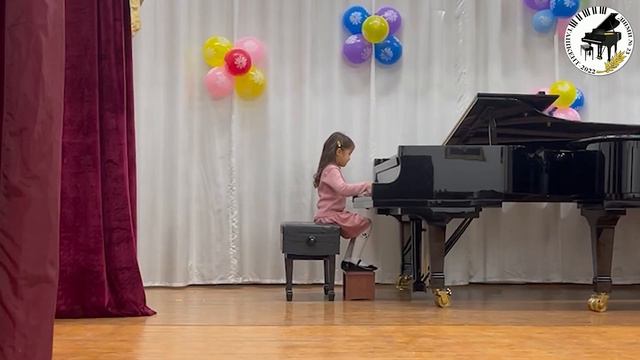 Узбекская народная мелодия «Кари-Наво».Исполняет Гофуржанова Сафия. смотреть онлайн