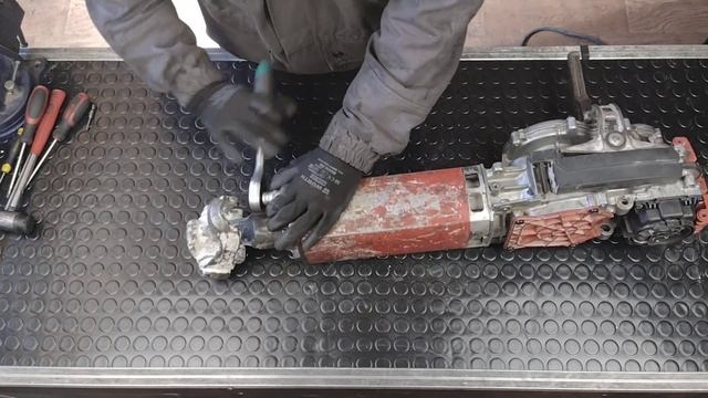 Ремонт Hilti TE3000   Ремонт и диагностика отбойного молотка