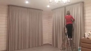 Навеска штор. Отпаривание готовых штор. Пошив штор на заказ в спальне. Шторы на ручной складке.