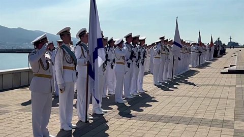 Во Владивостоке, Новороссийске, Каспийске и Северо...ли генеральные репетиции военно-морских парадов