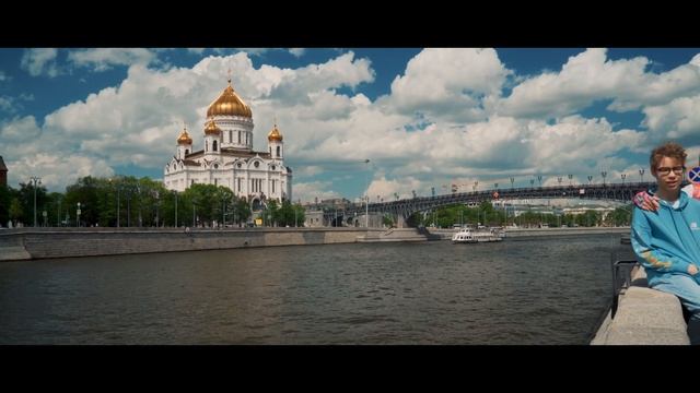 Болотная набережная