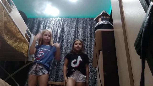 танец под песню балдини смотреть онлайн