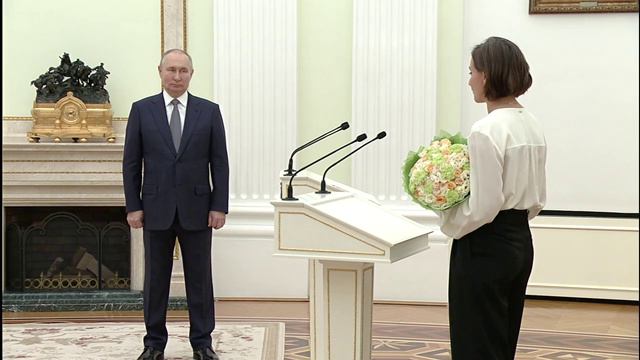 О лауреатах премии Президента РФ в области литературы и искусства за произведения для детей и юноше