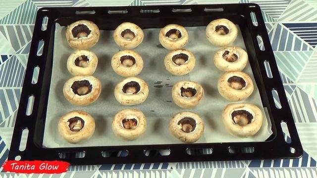 ОТЛИЧНАЯ ЗАКУСКА НА ПРАЗДНИЧНЫЙ СТОЛ ! Фаршированные Грибы. Шампиньоны с Фаршем в Духовке. смотреть онлайн