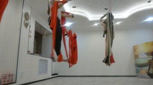 Детская йога в гамаках