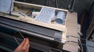 Жаккардовый свитер. Рукав. Вяжем с Мариной Бехтер.