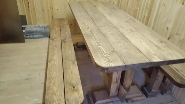 Стол и лавки в предбаннике. Печь с теплообменником . смотреть онлайн