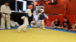 Спарринг по Киокушинкай , дети 8-9 лет