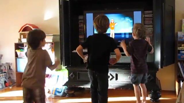 Just Dance with Richard, Gus and Eli смотреть онлайн