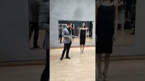 Чудин. Очо вперед, очо назад в милонге