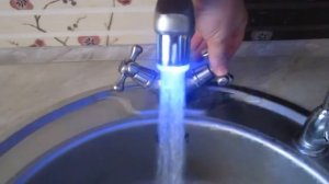 Насадка на кран светодиодная LED