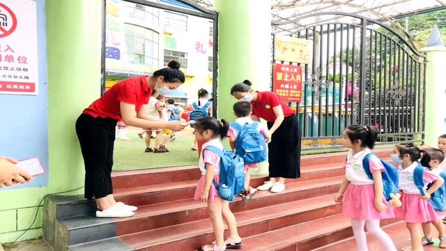 Открытие садиков в Китае после карантина смотреть онлайн