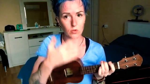 Укулеле для новичка: как держать ее в руках, брать аккорды и что делать правой рукой? смотреть онлайн