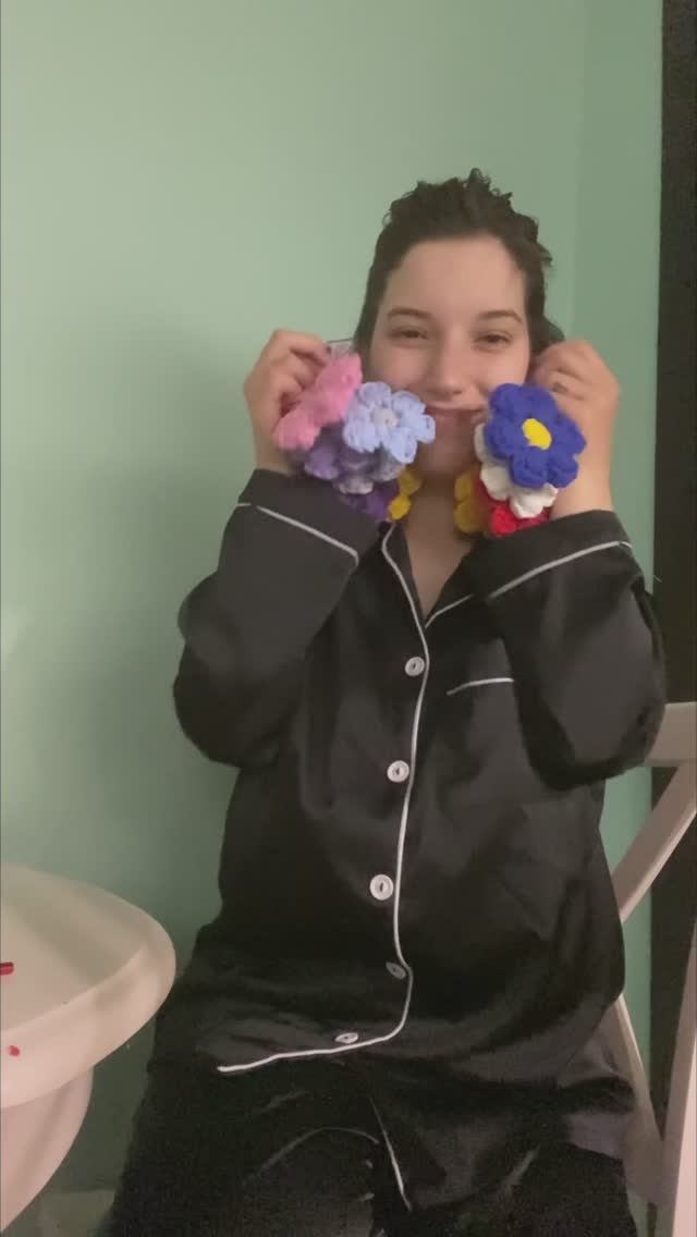 Вечерний заказ🧶 #life #вязаниекрючком #handmade #вяжу #shorts смотреть онлайн