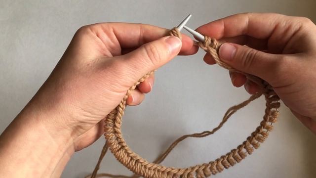 Как замкнуть вязание в круг смотреть онлайн