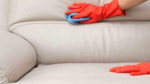 Как удалить следы от помады с одежды, мебели и ковров