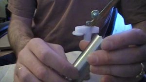 Обжимка донца гильзы