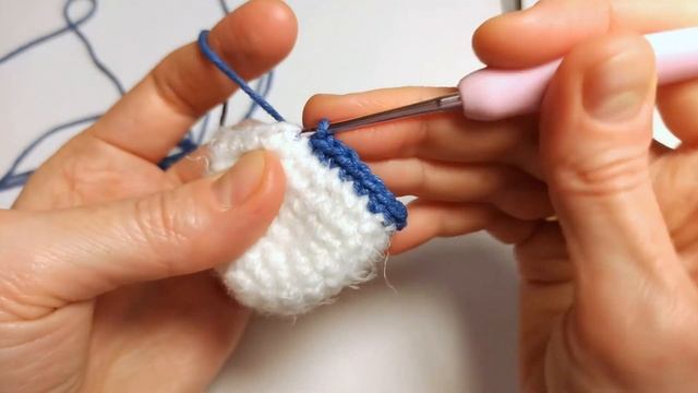 Пасхальный кролик, вязанный крючком заяц украшение на Пасху, мастер-класс, часть 1 смотреть онлайн