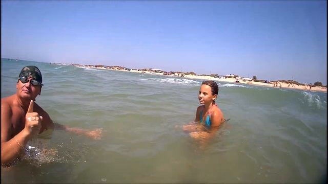 Заплыв. Пляж в станице Благовещенская. Черное море смотреть онлайн