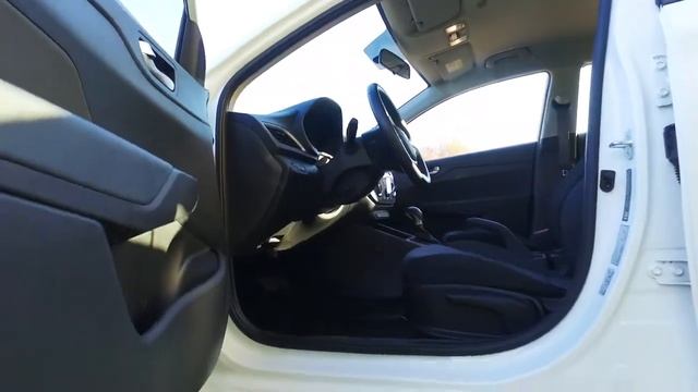 hyundai solaris смотреть онлайн