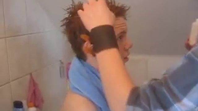 Fannar að lita hárið смотреть онлайн