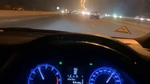 Toyota corolla grande vs honda civic race on motorway смотреть онлайн