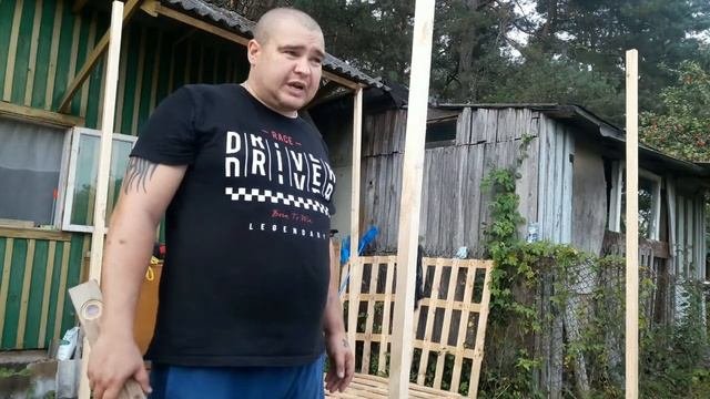 Строю беседку из паллетов и стрейч пленки
