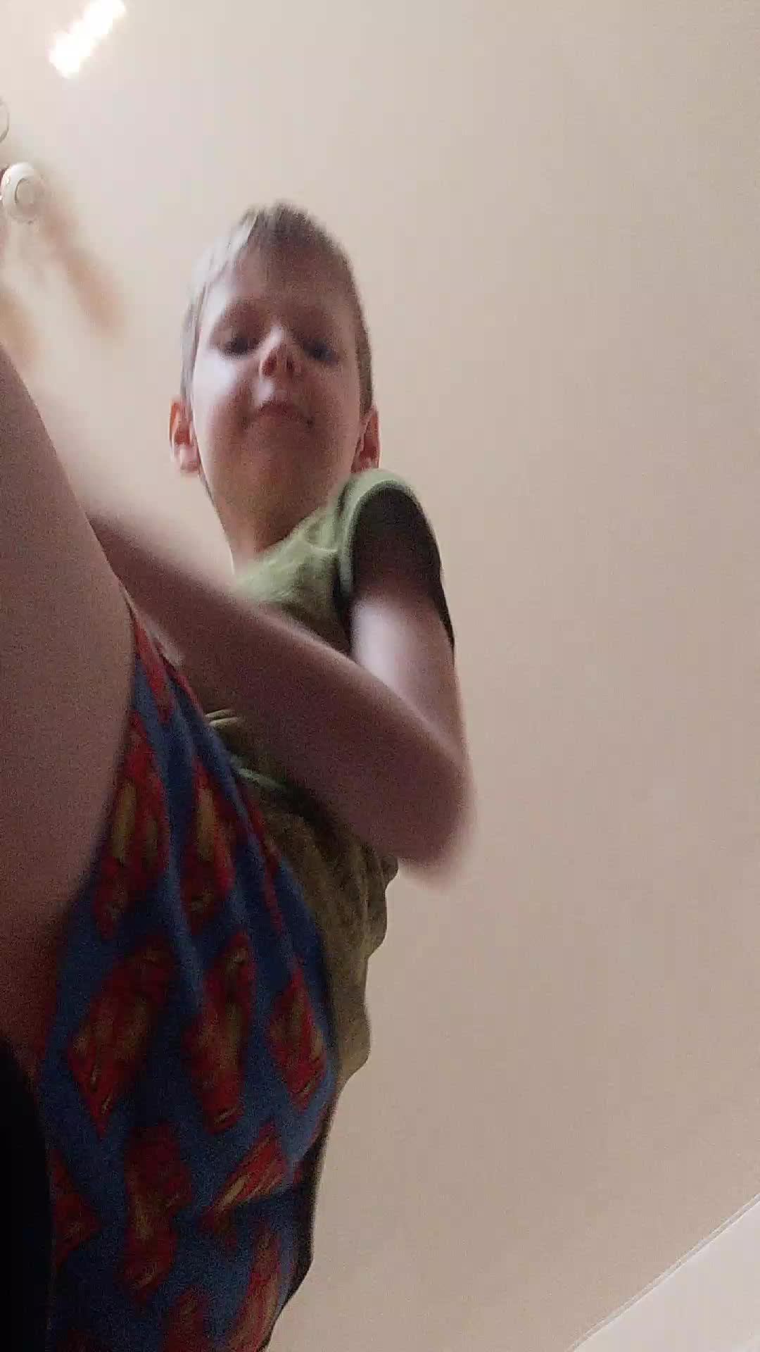 ... смотреть онлайн