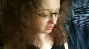 Моё утро. Тапки окрасили ноги. Гнусная тушенка. Варю капусту.