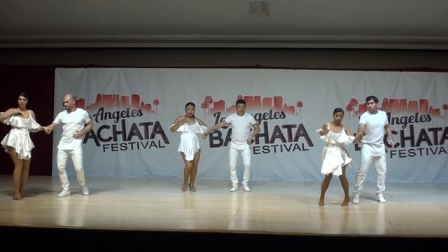 2018 LA Bachata Festival 17th Performance, Saturday night! смотреть онлайн
