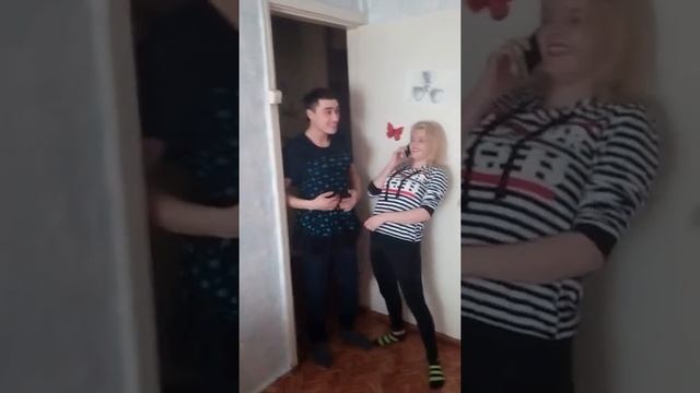 Женя в ночнушке