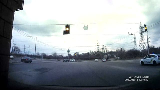 проезд на запрещающий сигнал светофора смотреть онлайн