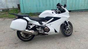 HONDA VFR800F
