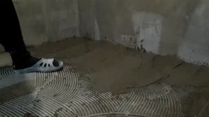 Стяжка пола в ванной. Цпс, плиточный клей.