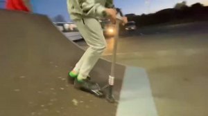 ОБУЧАЛКА НА ФЛЕЙР НА САМОКАТЕ HOW TO FLAIR ON SCOOTER