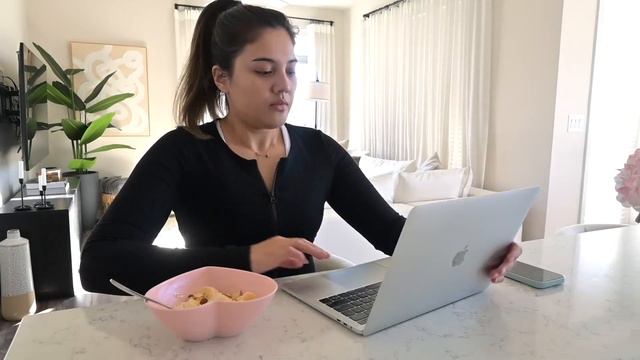 WINTER MORNING ROUTINE 2024 | productive healthy habits to be "that girl" in 2024 ✨
