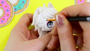 Мини Единорог Poopsie Слайм Критерс СВОИМИ РУКАМИ! ЛАЙФХАКИ с КУКЛАМИ ЛОЛ СЮРПРИЗ!