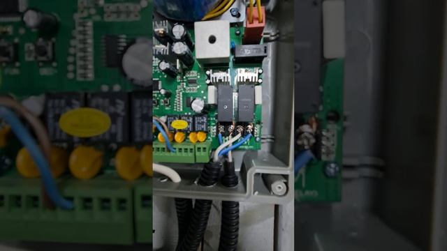 автоматика для распашных ворот. эллектропривод. линейные привода. HomeGate 200DC смотреть онлайн