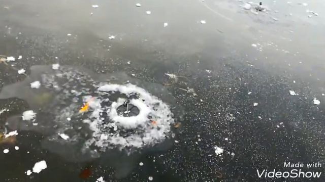 Первый лёд, рыбалка на щуку, но... 17.11.2018. смотреть онлайн