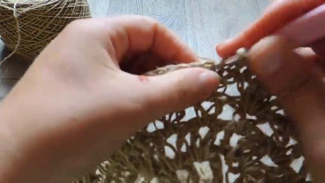 Коврик из джута крючком.